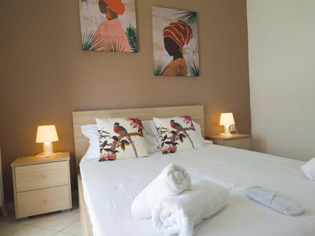 Seagull Apartments Néa Péramos Extérieur photo