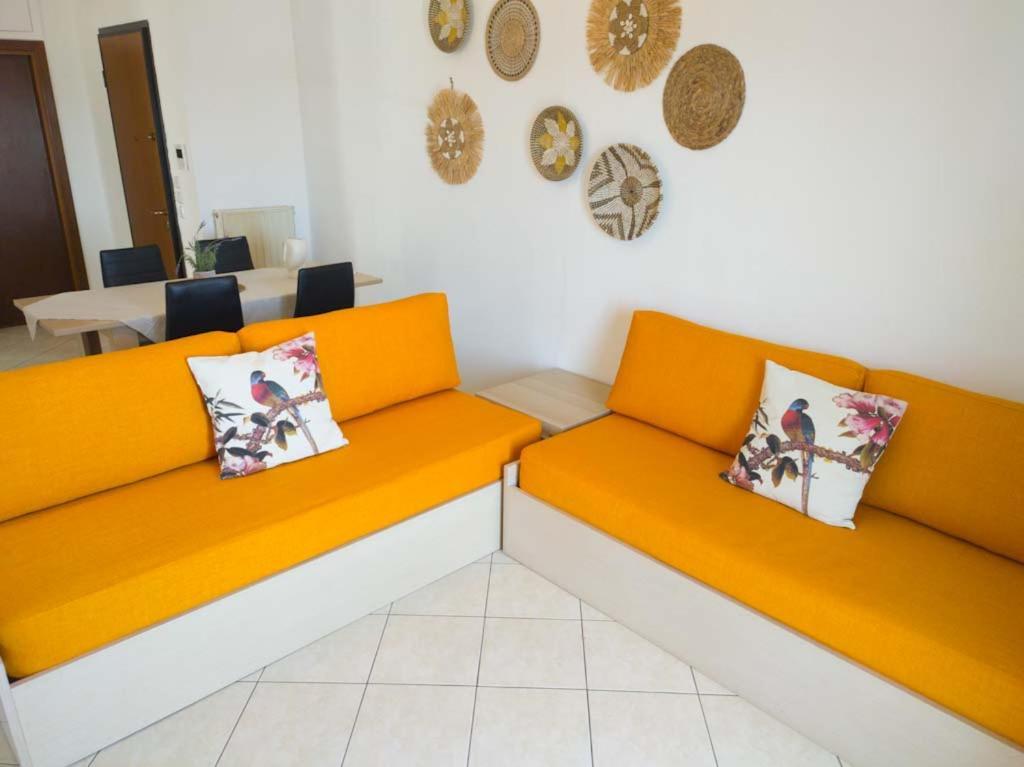 Seagull Apartments Néa Péramos Extérieur photo
