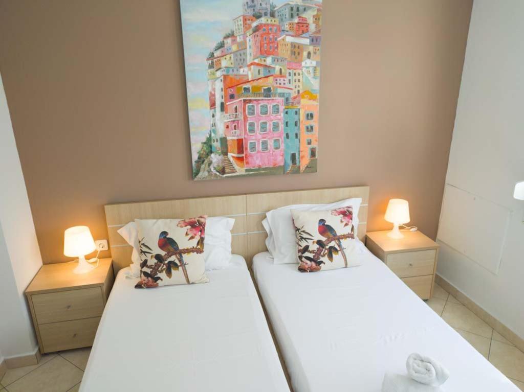 Seagull Apartments Néa Péramos Extérieur photo